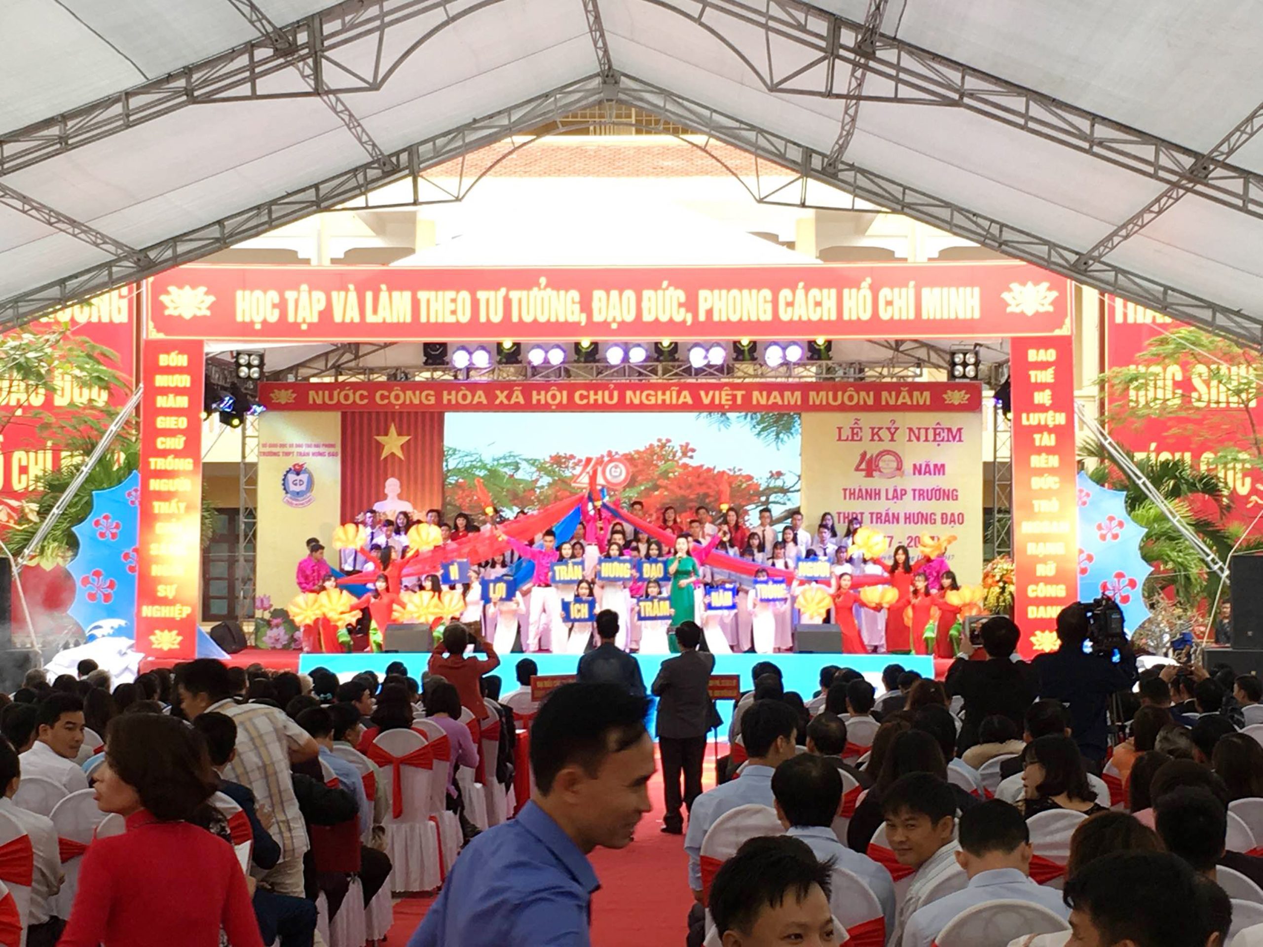 Lễ Kỷ Niệm 40 Năm Thành Lập Trường THPT Trần Hưng Đạo | Kinh Bắc Media